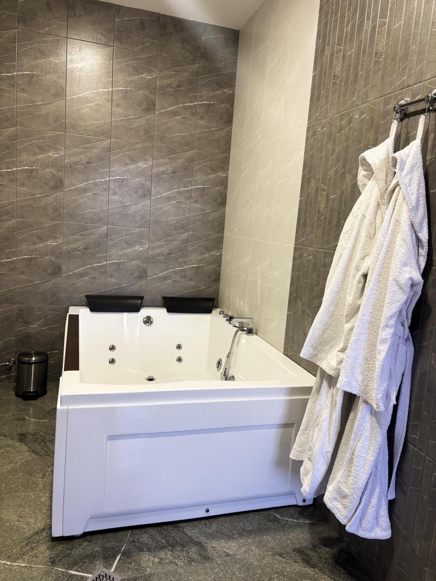 21 Rooms Hotel Guiumri Exterior foto